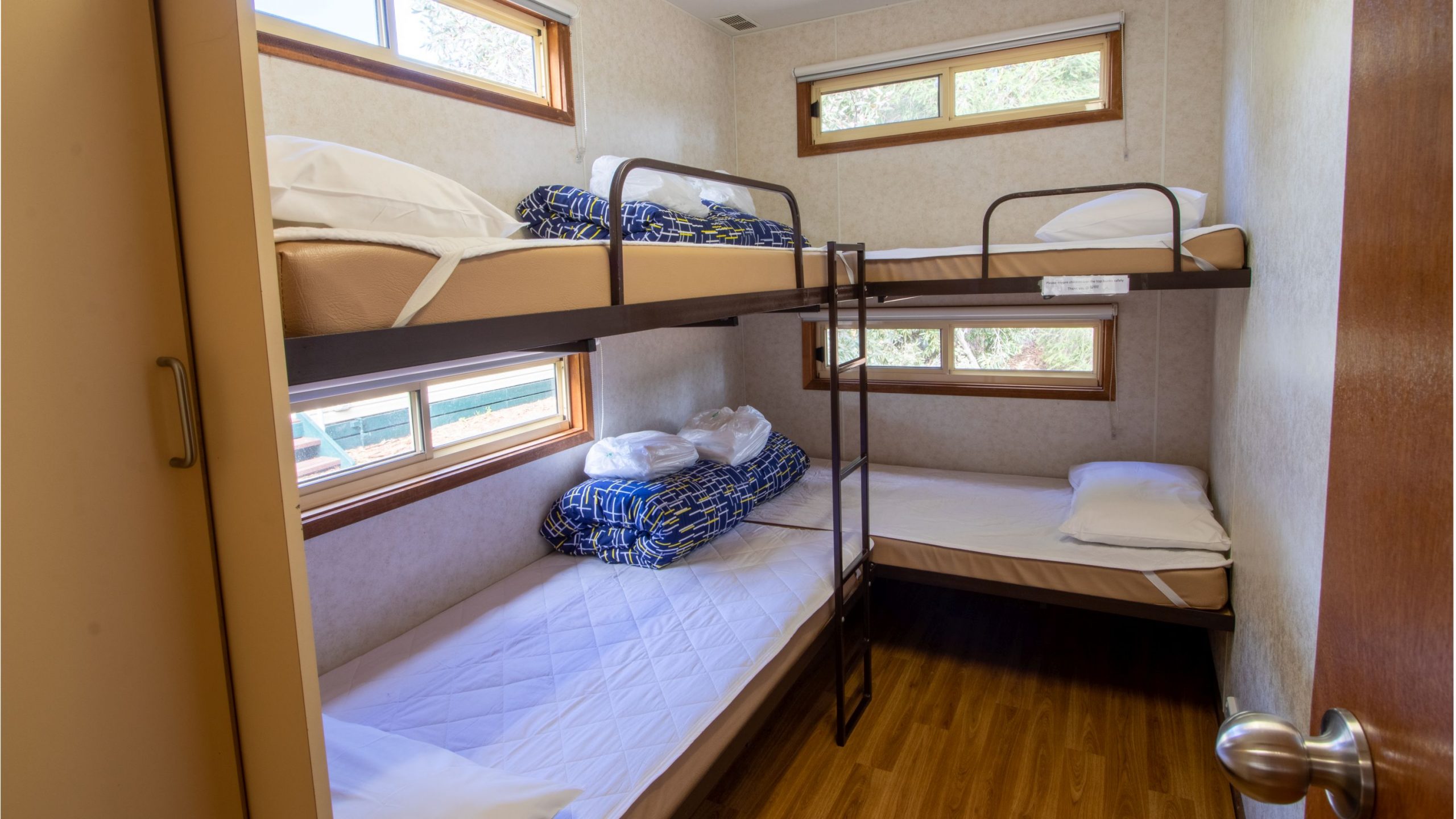 Park Cabin bunk bedroom